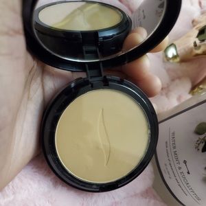 Sephora Shade 44 Neutral Almond Powder